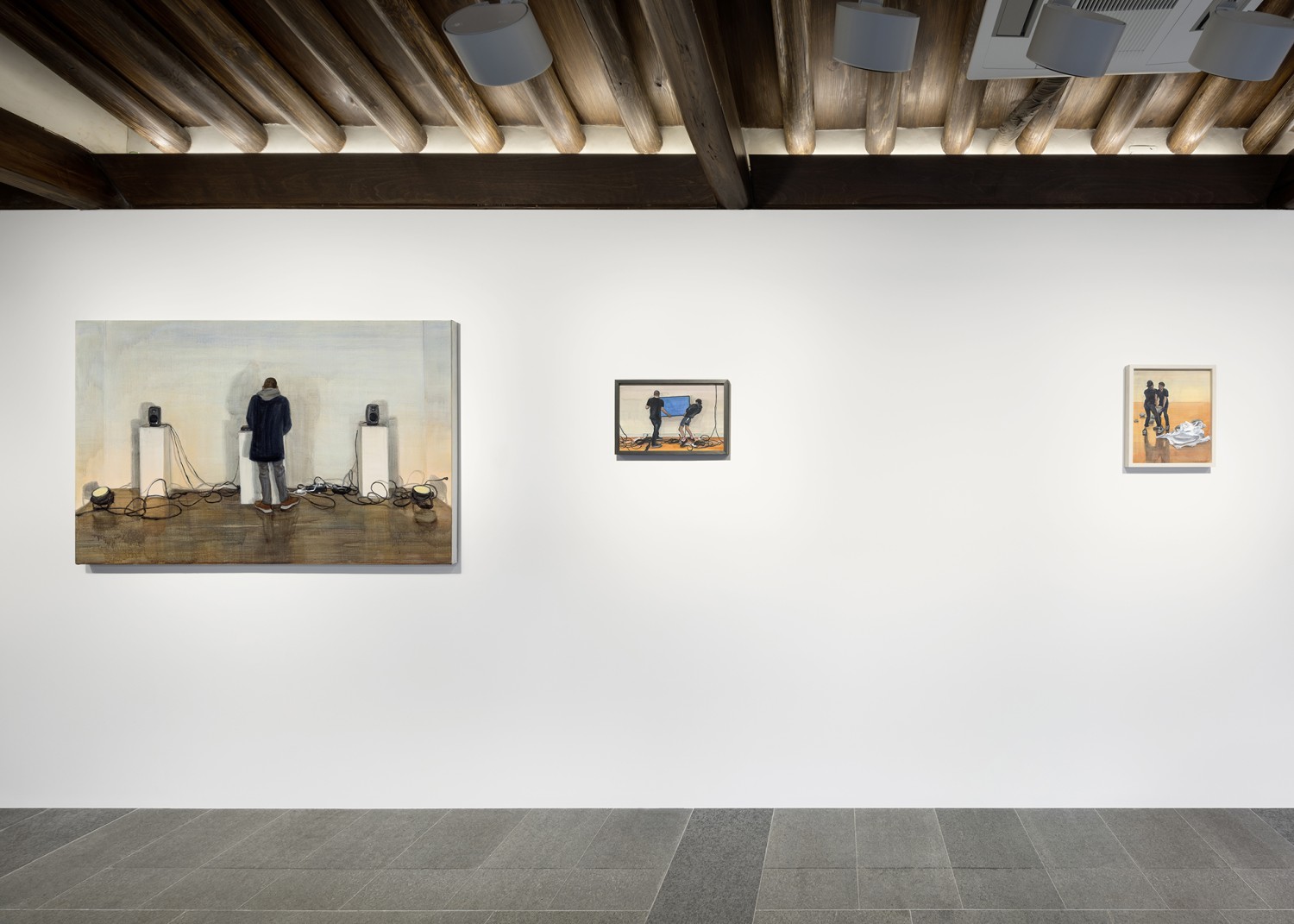 박진아: 돌과 연기와 피아노